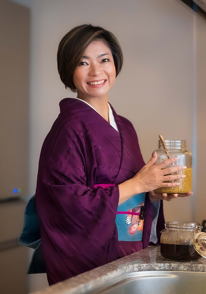是友 麻希(これとも まき)